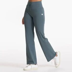 Vuori Daily Wideleg Pant - Large, blue slate